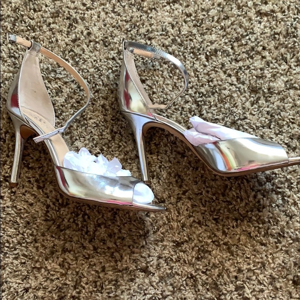 Vince camuto heels - Picture 9 of 16